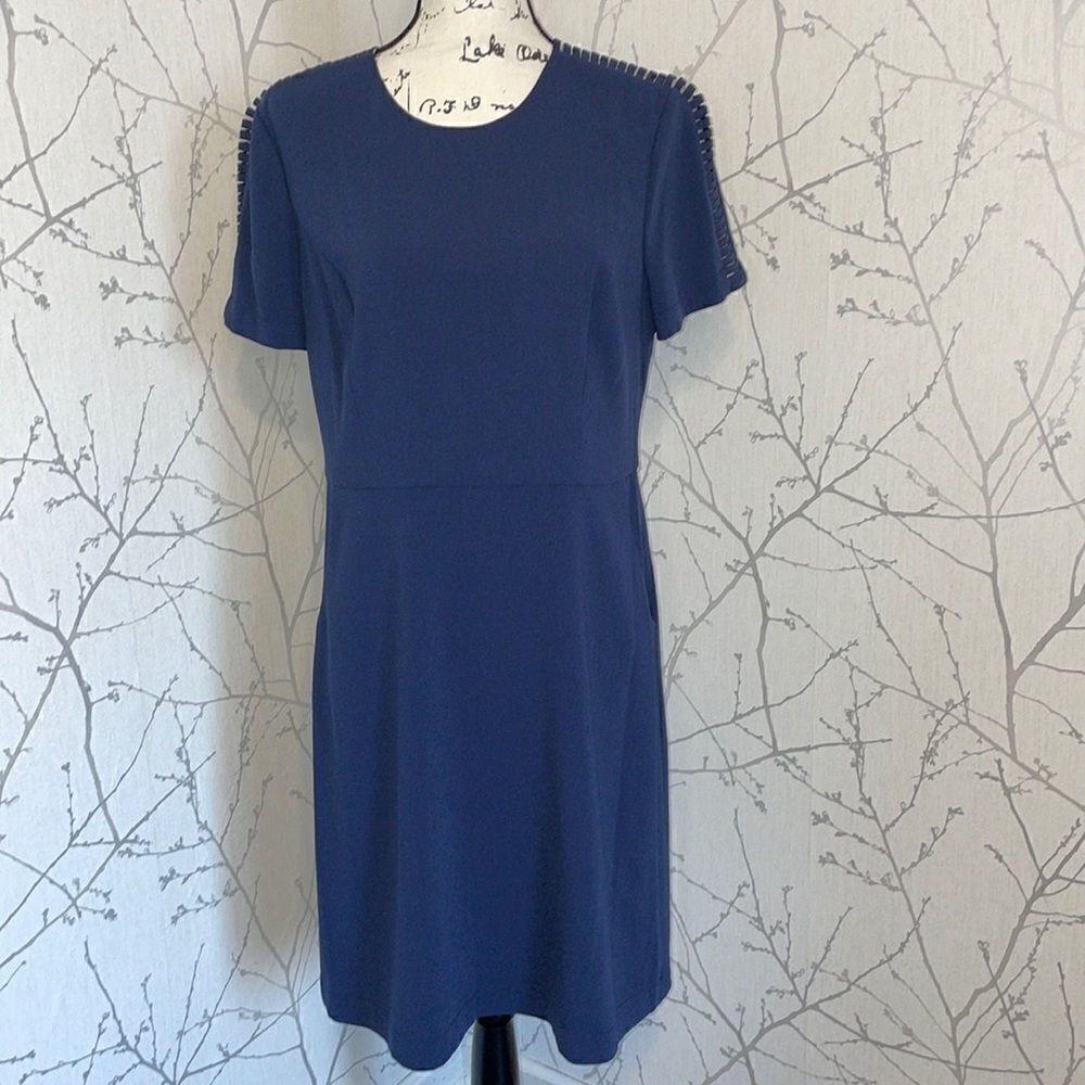 BCBGMAXAZRIA Sheath Dress Womens 8 Navy Blue Excellent Cut-Out Shoulder Career